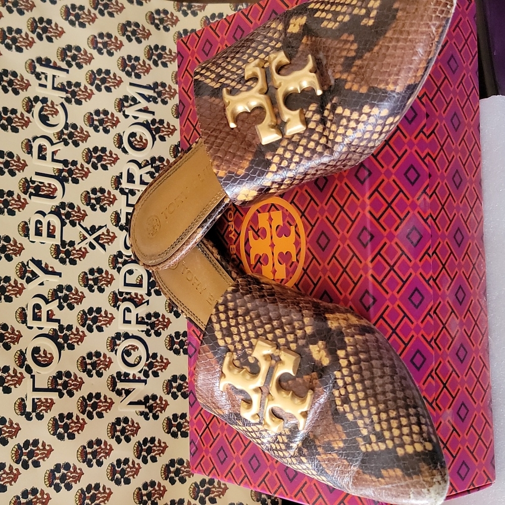 Tory burch very cute shoes